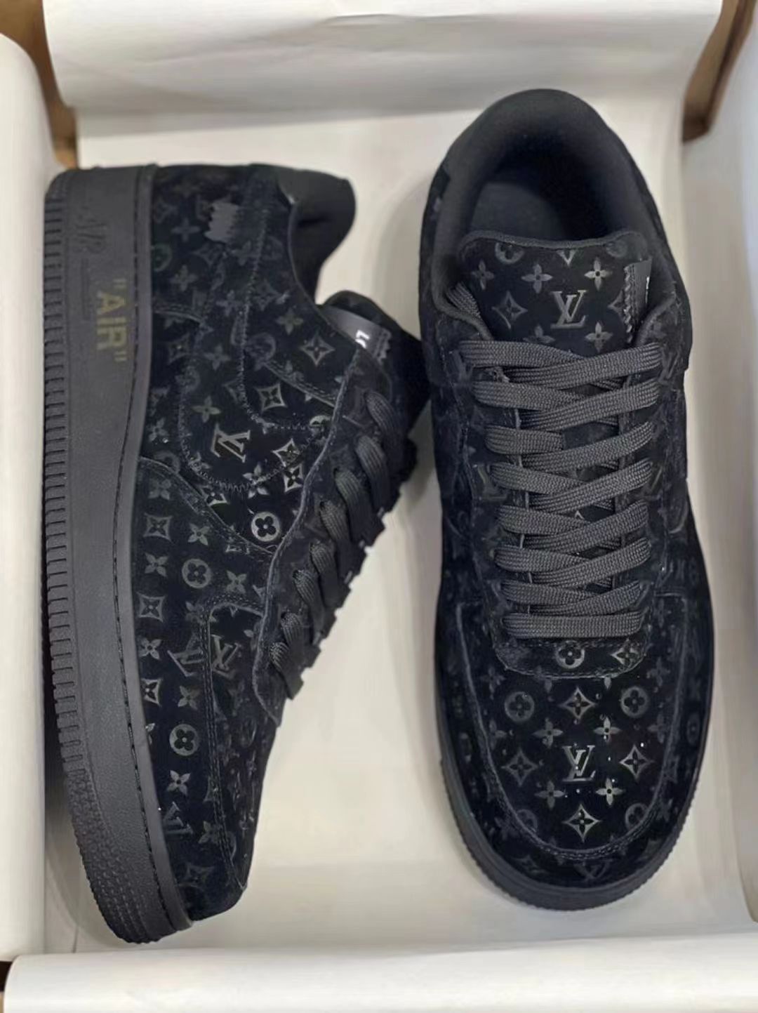 Nike x LOUIS VUITTON Air Force 1 2 Nike x LOUIS VUITTON Air Force 1 - Image 2