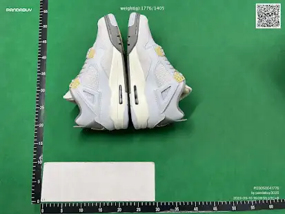 Jordan 4 Retro SE Craft Photon Dust 2 Jordan 4 Retro SE Craft Photon Dust - Image 2