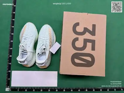adidas Yeezy Boost 350 V2 Hyperspace 2 adidas Yeezy Boost 350 V2 Hyperspace - Image 2