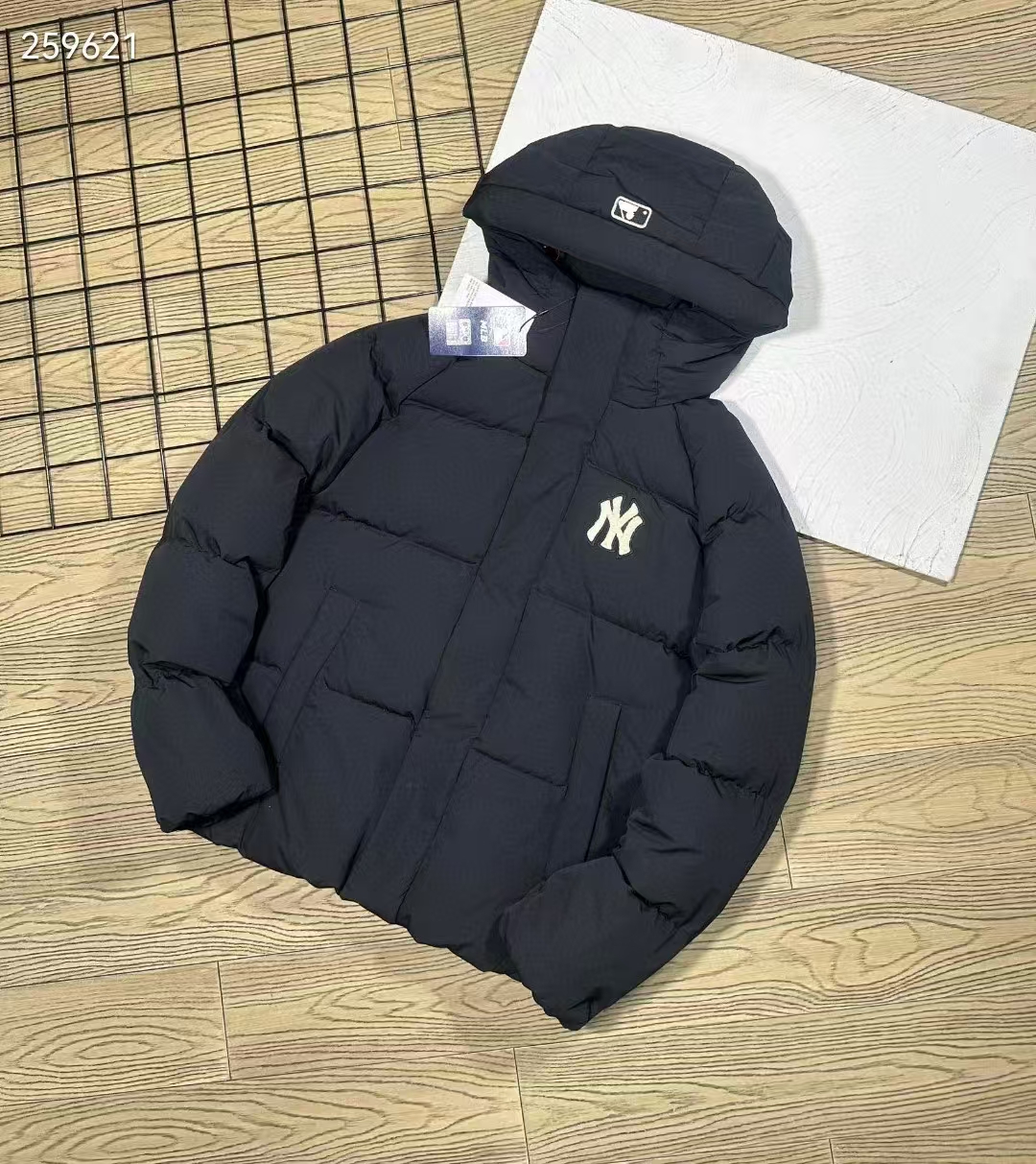MLB Yankees flocked leather logo baseball down jacket 2 MLB Yankees flocked leather logo baseball down jacket - Image 2