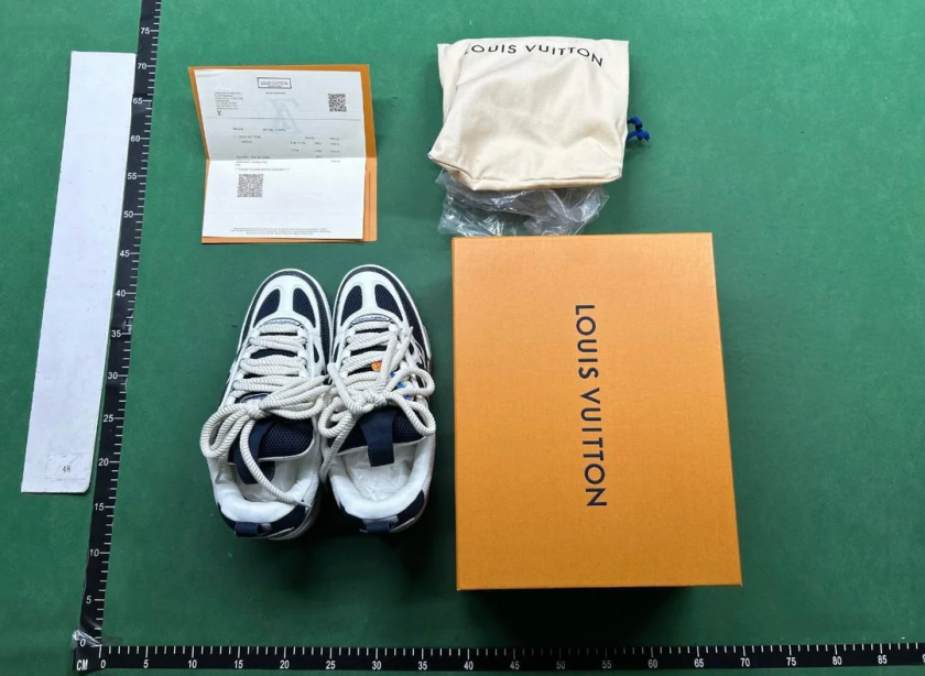 Louis Vuitton Trainers (High Quality) 2 Louis Vuitton Trainers (High Quality) - Image 2
