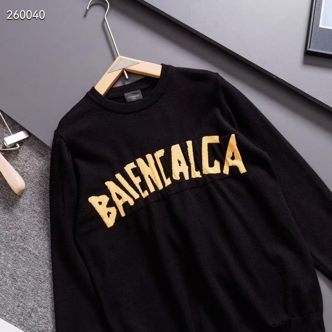 New Balenciaga 24ss front and back jacquard yellow tape couple model 3 New Balenciaga 24ss front and back jacquard yellow tape couple model - Image 3