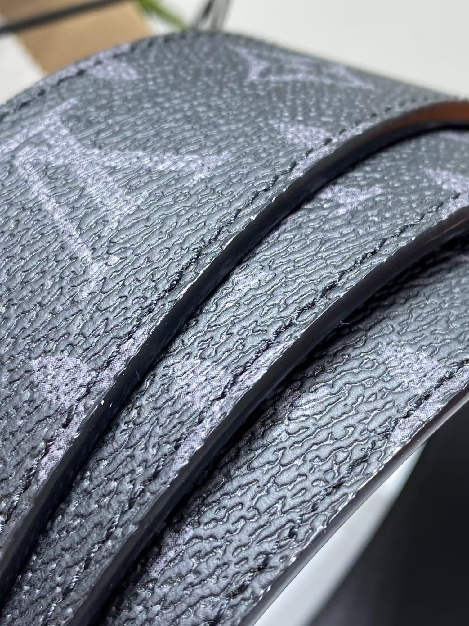 LV Louis Vuitton Men's Belt Belt (High Quality) 7 LV Louis Vuitton Men's Belt Belt (High Quality) - Image 7