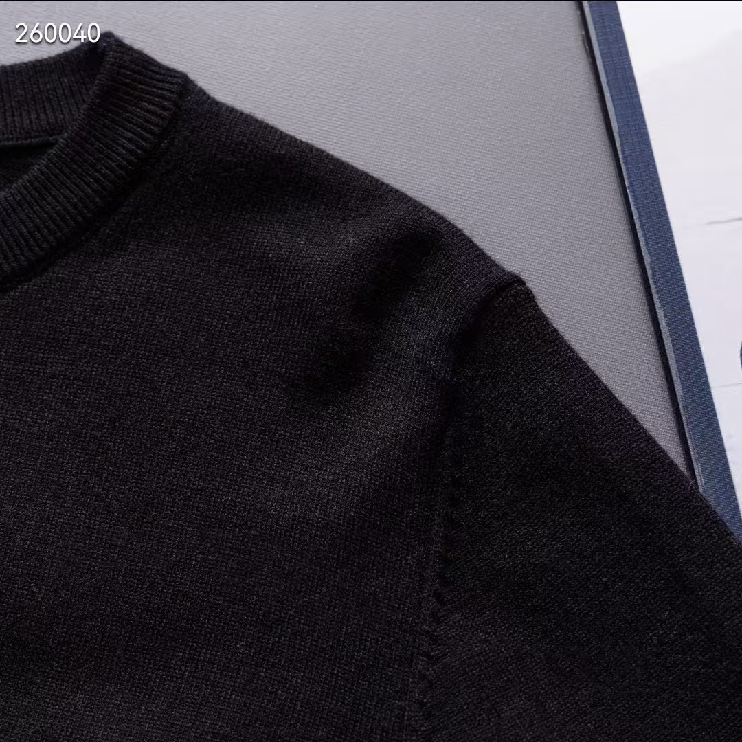 New Balenciaga 24ss front and back jacquard yellow tape couple model 9 New Balenciaga 24ss front and back jacquard yellow tape couple model - Image 9